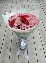 Букет цветов из:  Альстромерии в Перевальном