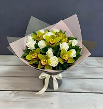 Букет цветов из:  Орхидеи и Розы в Перевальном