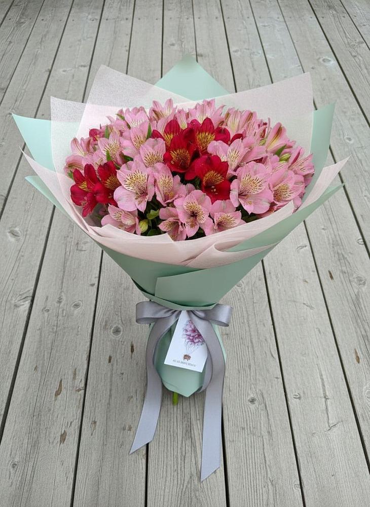 Букет цветов из: Альстромерии в Перевальном