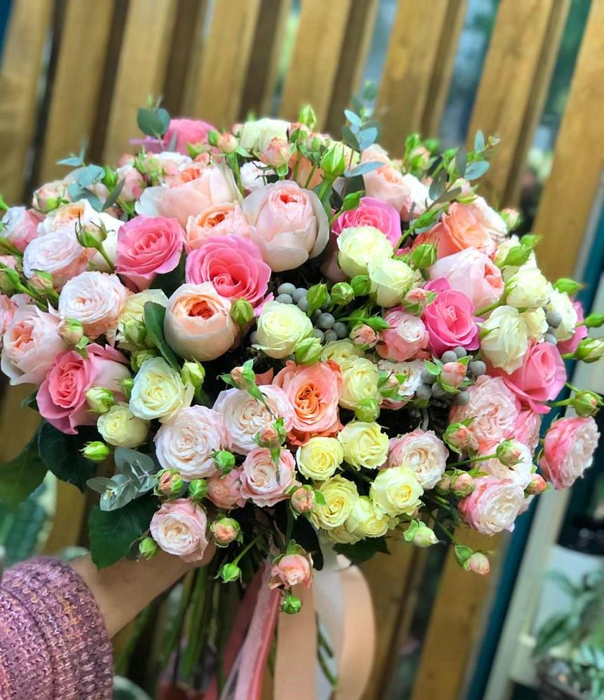 Букет цветов из: Розы в Перевальном